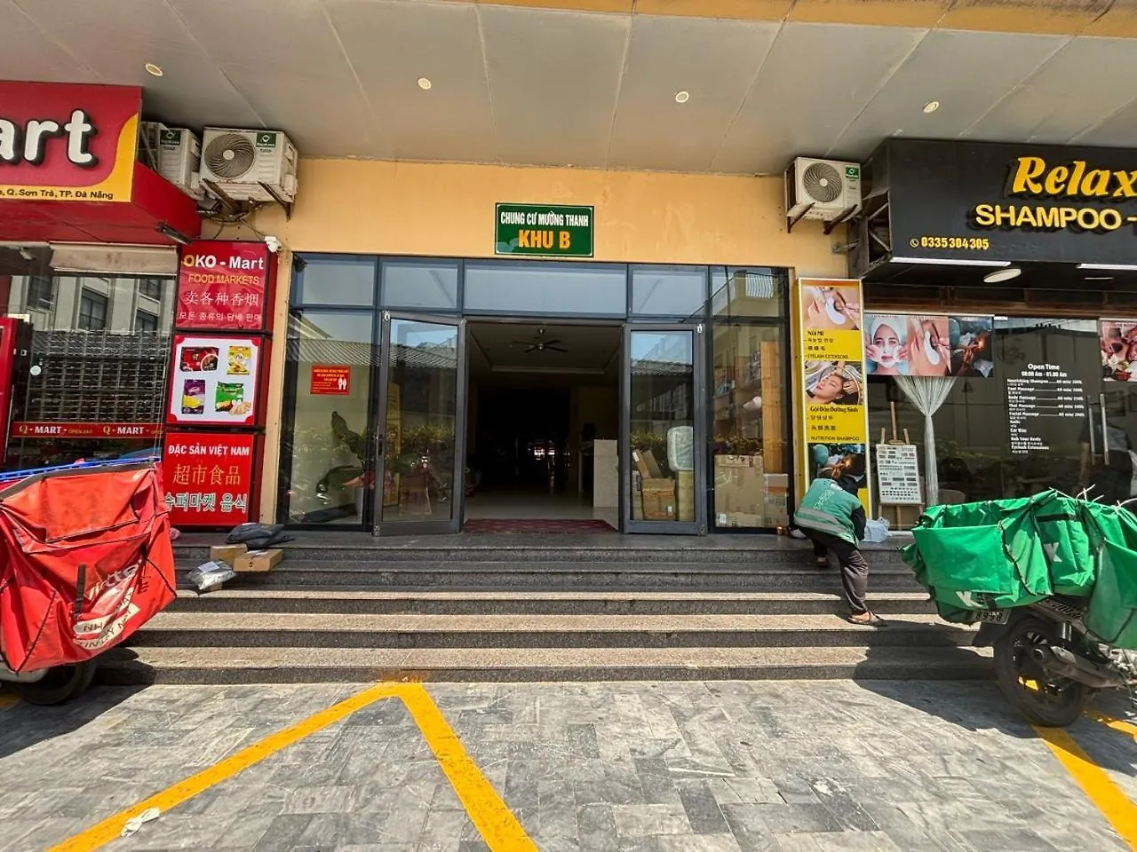 2 Bedroom Rooftop My Khe Beachfront An Thuong Area Da Nang Apartment