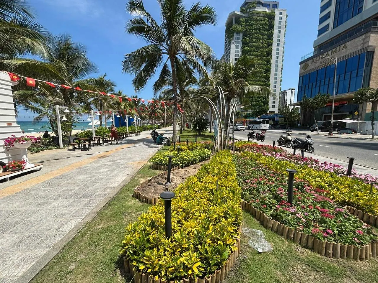 2 Bedroom Rooftop My Khe Beachfront An Thuong Area Da Nang 0*,