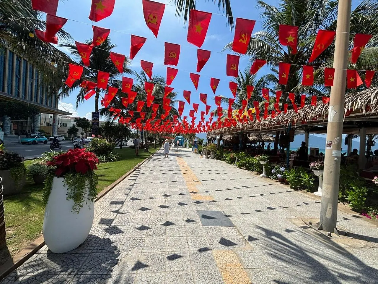 2 Bedroom Rooftop My Khe Beachfront An Thuong Area Da Nang Vietnam